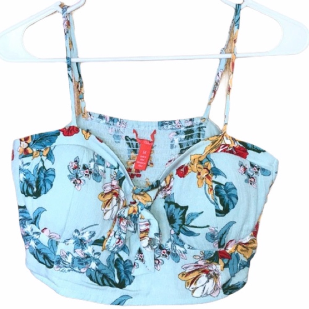 🔥Floral Light Blue Crop Top - M